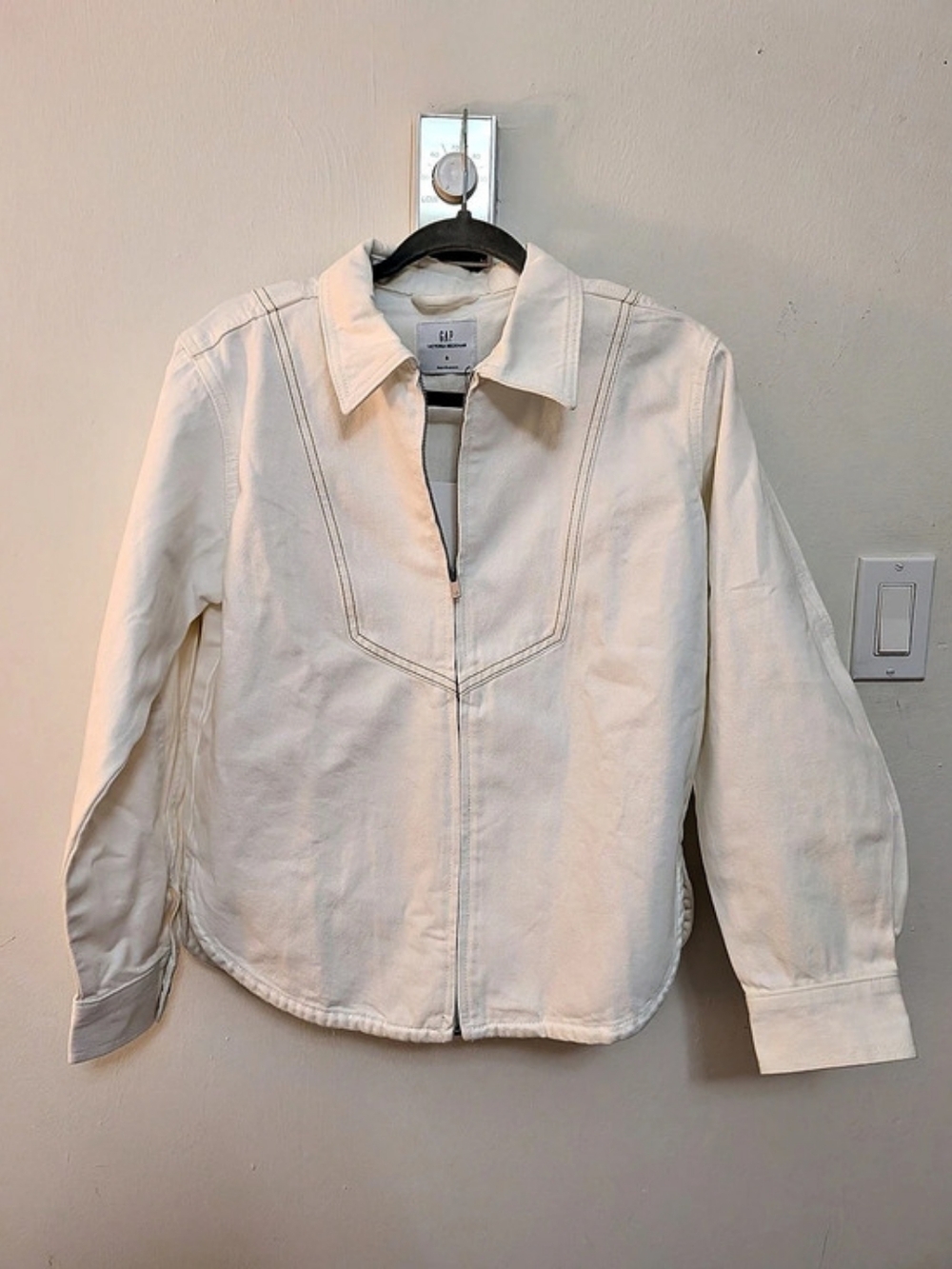 Gap X Victoria Beckham Zip Front Utility Shirt Cream Size Small NWT